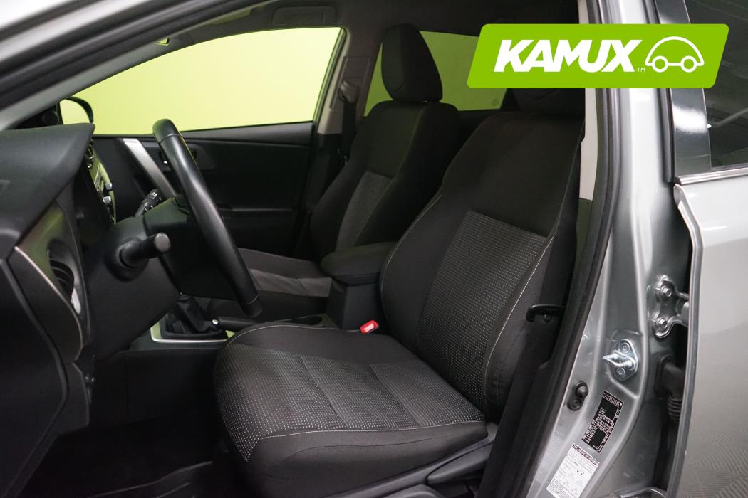 Toyota Auris 2013