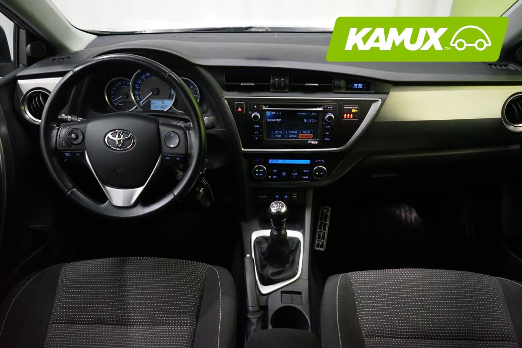 Toyota Auris 2013