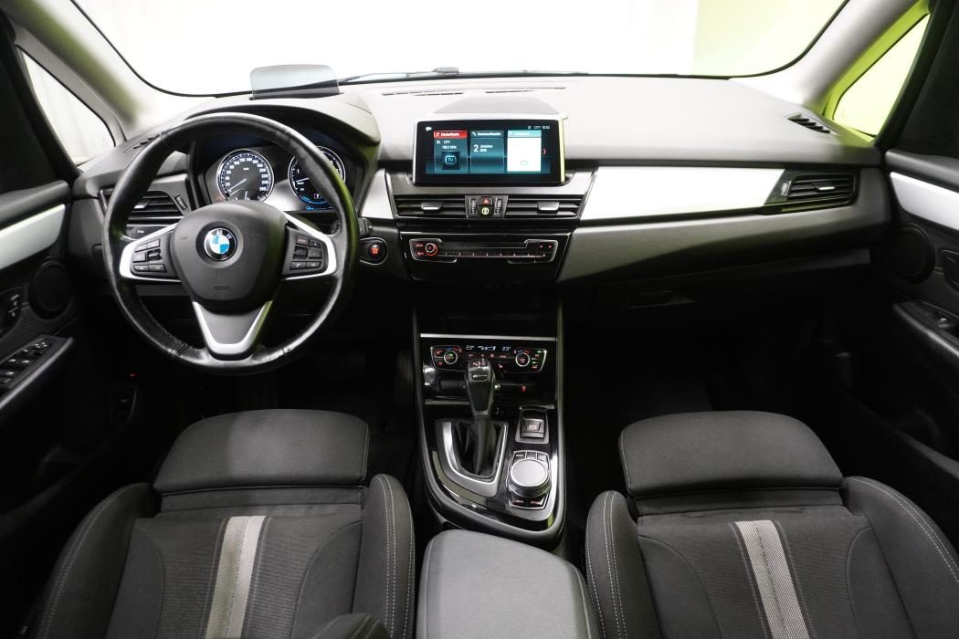 BMW 225 2019