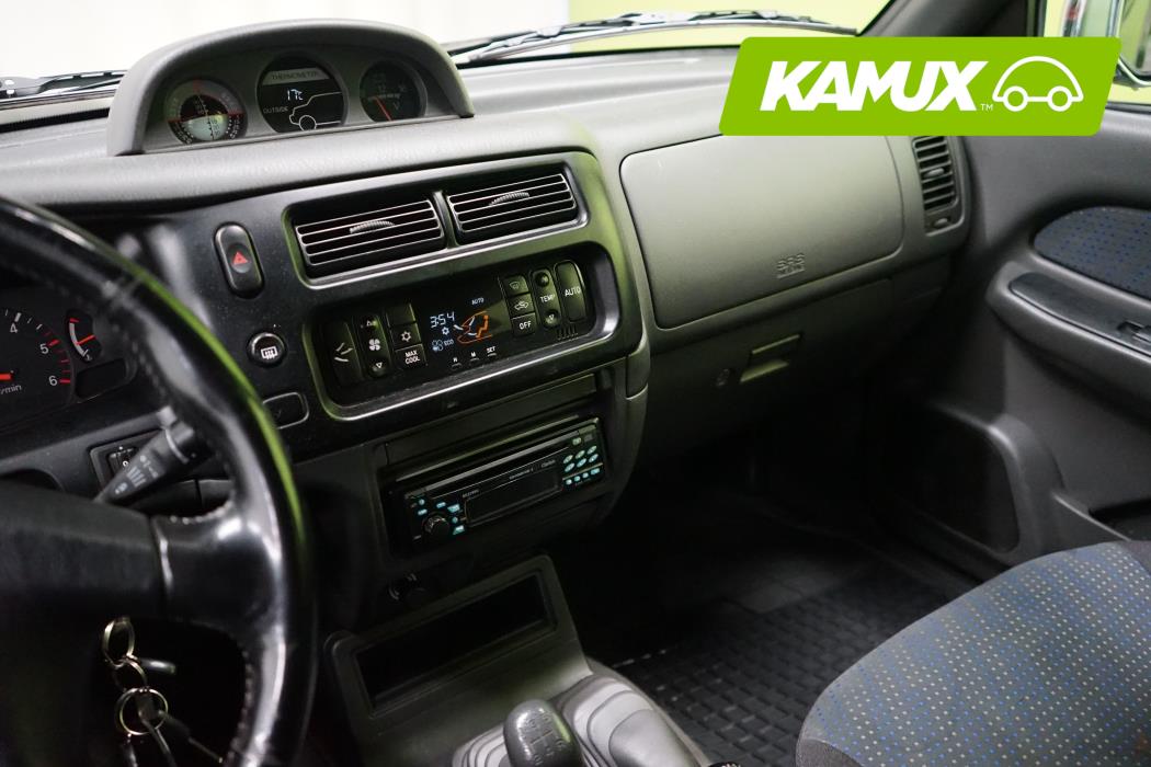 Mitsubishi L200 2003