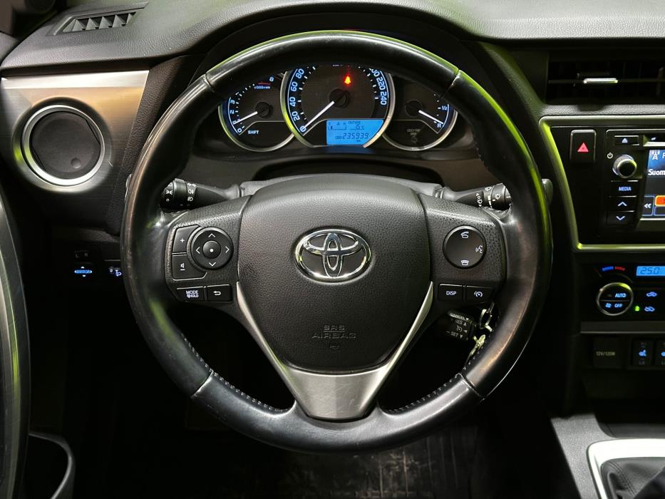 Toyota Auris 2014
