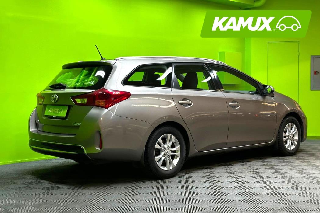 Toyota Auris 2014