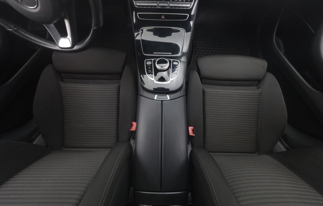 Mercedes-Benz E 2017