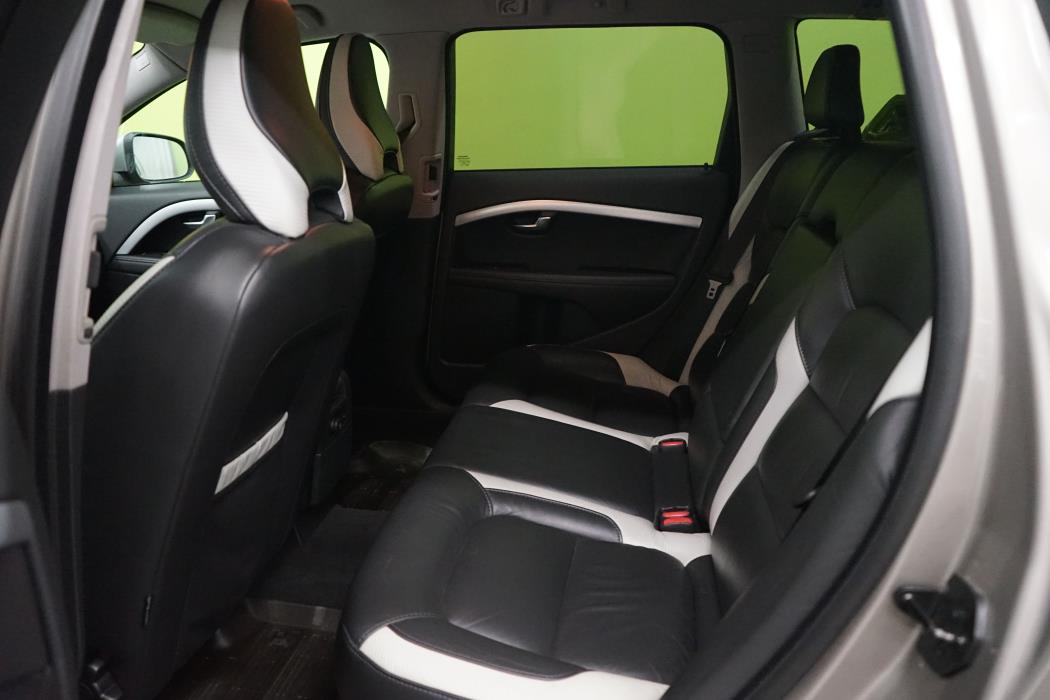 Volvo V70 2011
