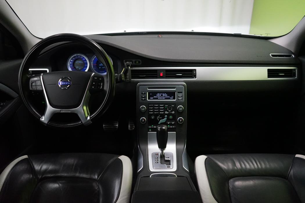 Volvo V70 2011