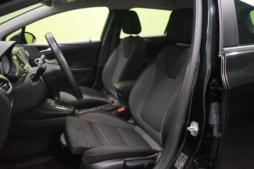 Opel Astra 2020