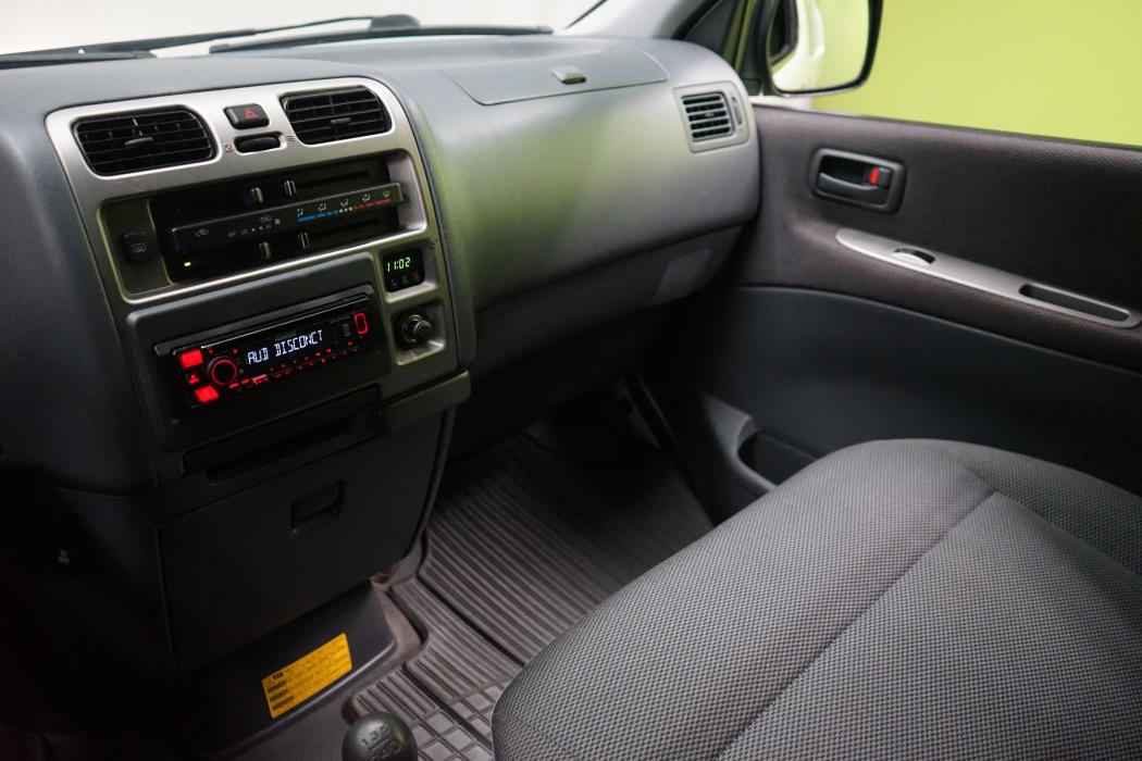 Toyota Hiace 2010