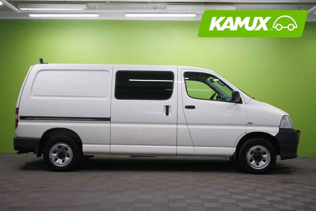 Toyota Hiace 2010