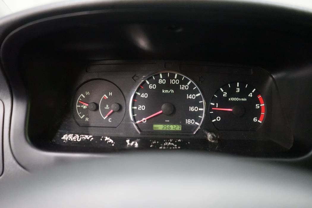 Toyota Hiace 2010