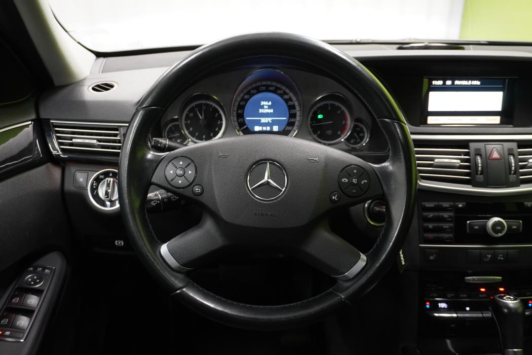 Mercedes-Benz E 2011