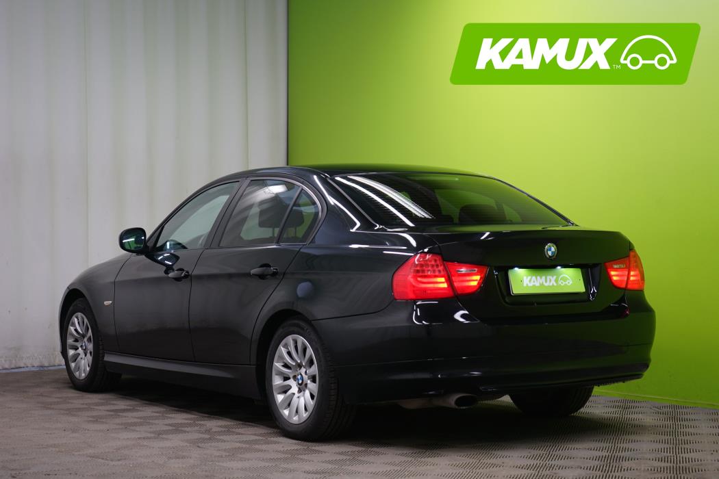 BMW 318 2009