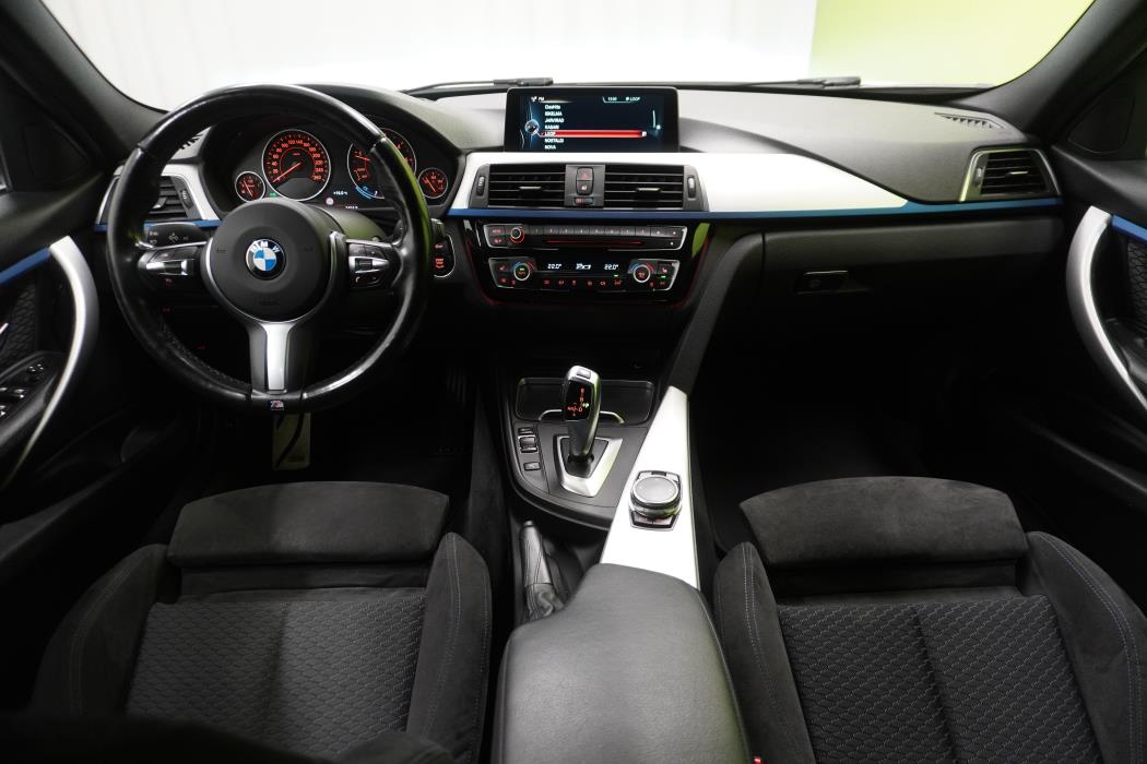 BMW 320 2016