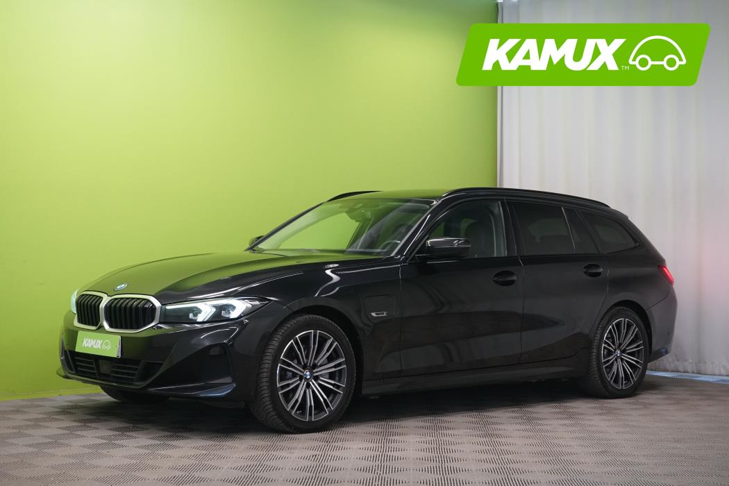 BMW 330 2023
