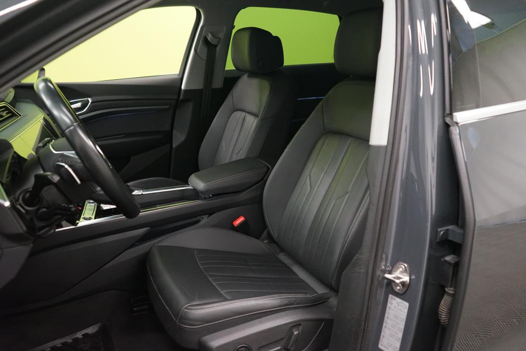 Audi Q8 e-tron 2024