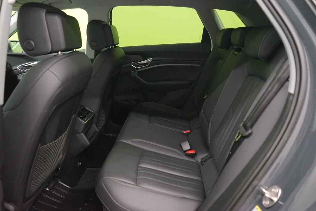 Audi Q8 e-tron 2024