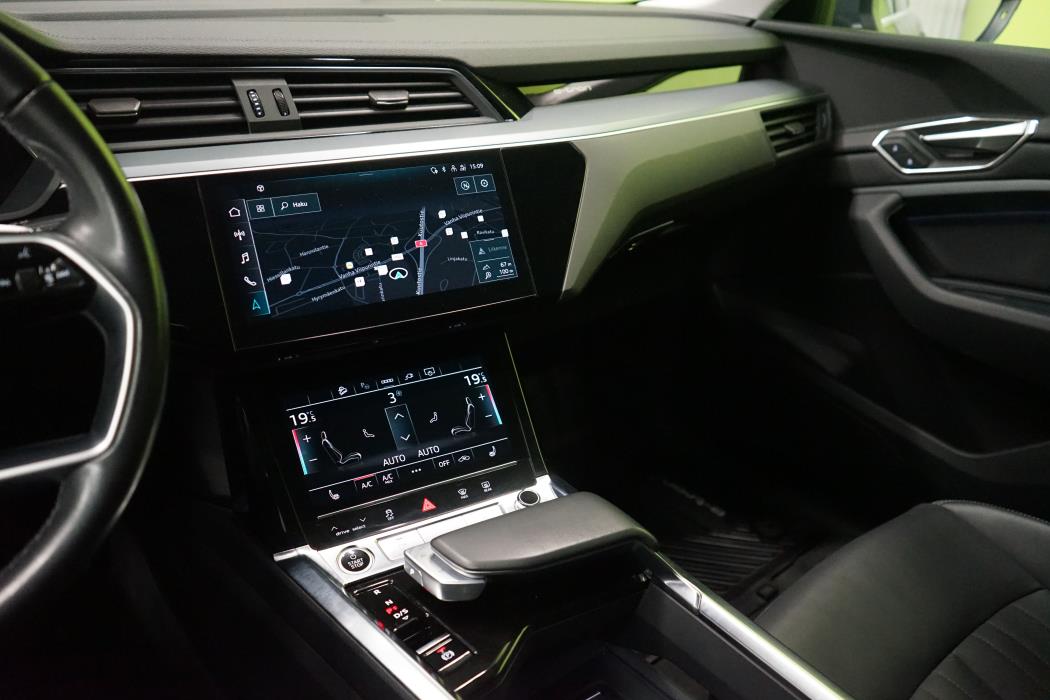 Audi Q8 e-tron 2024