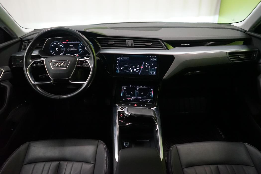 Audi Q8 e-tron 2024