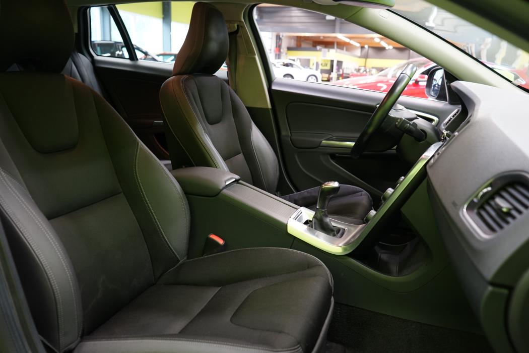 Volvo V60 2014