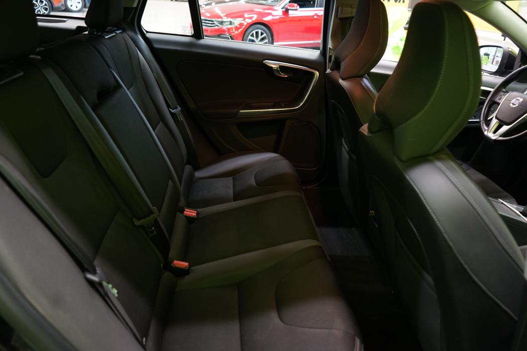 Volvo V60 2014