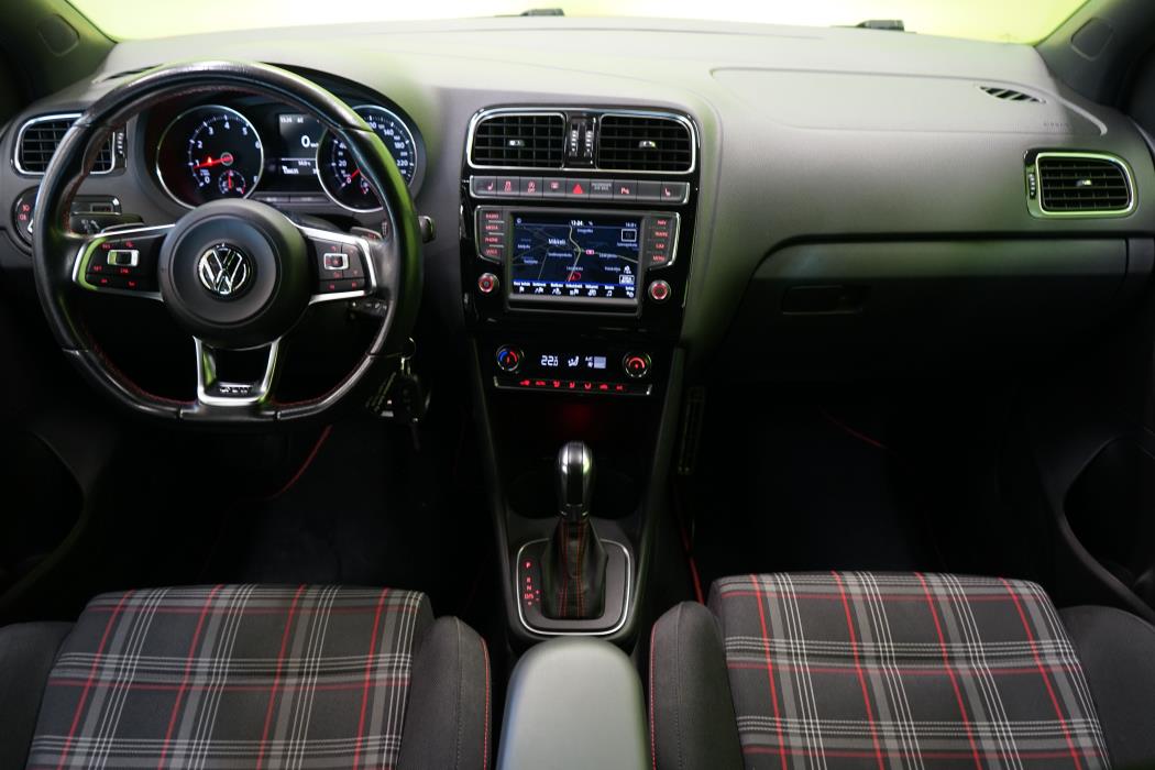 Volkswagen Polo 2015