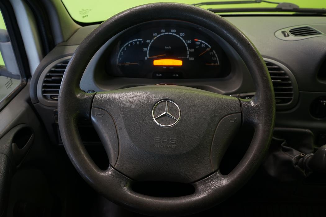 Mercedes-Benz Sprinter 2003