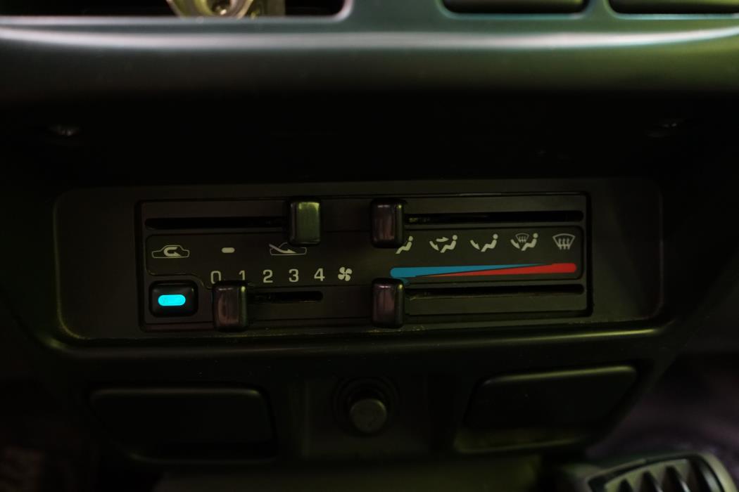 Nissan King Cab 2005