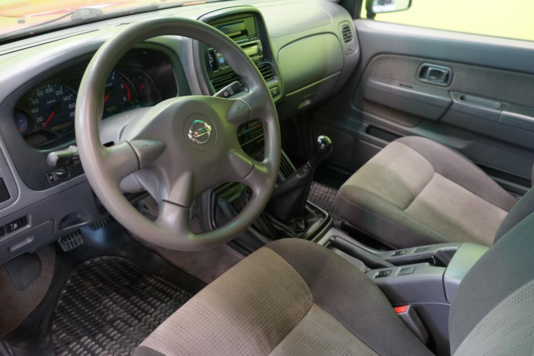 Nissan King Cab 2005