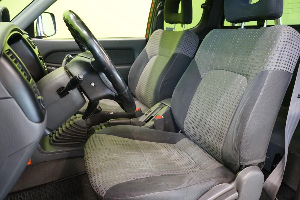 Mitsubishi L200 2004