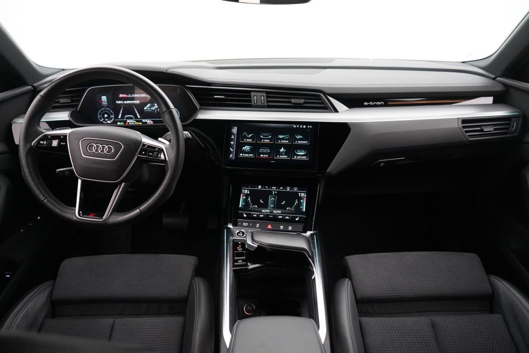 Audi e-tron 2022