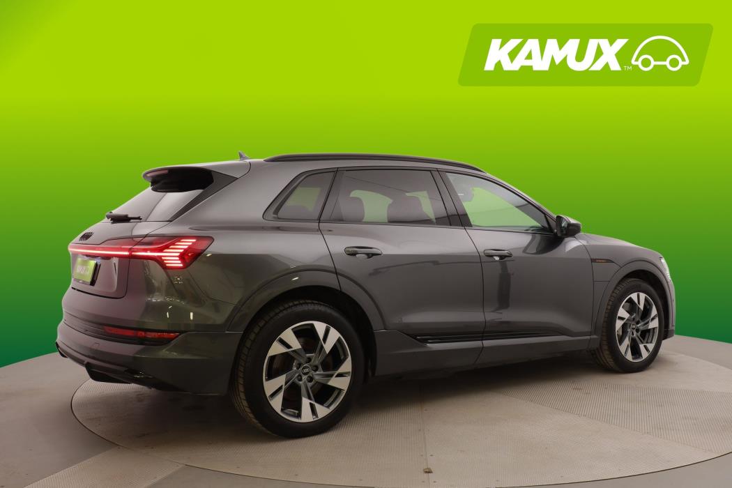 Audi e-tron 2022