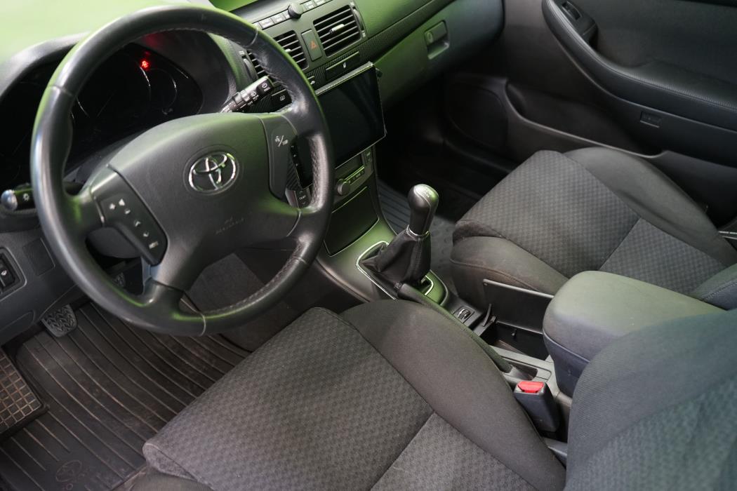 Toyota Avensis 2006