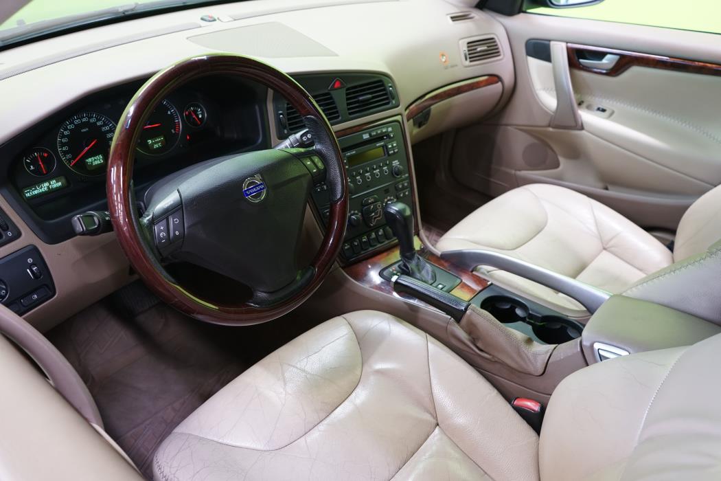 Volvo XC70 2004