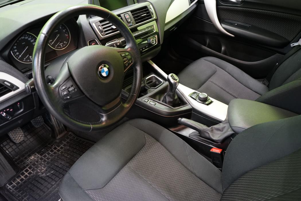 BMW 118 2015