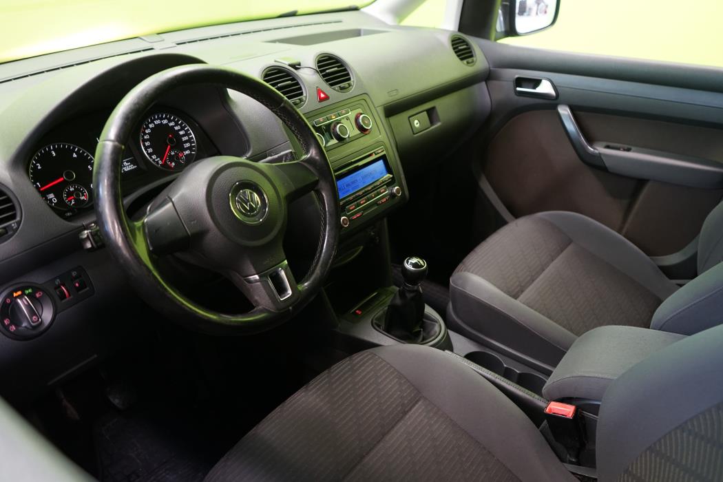 Volkswagen Caddy Maxi 2011