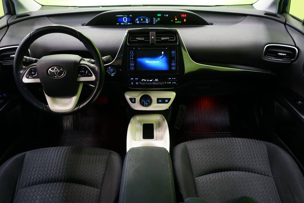 Toyota Prius 2016
