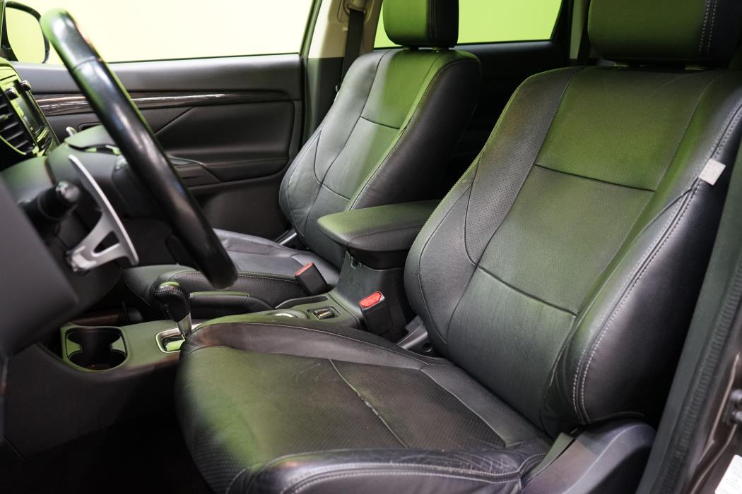 Mitsubishi Outlander 2016