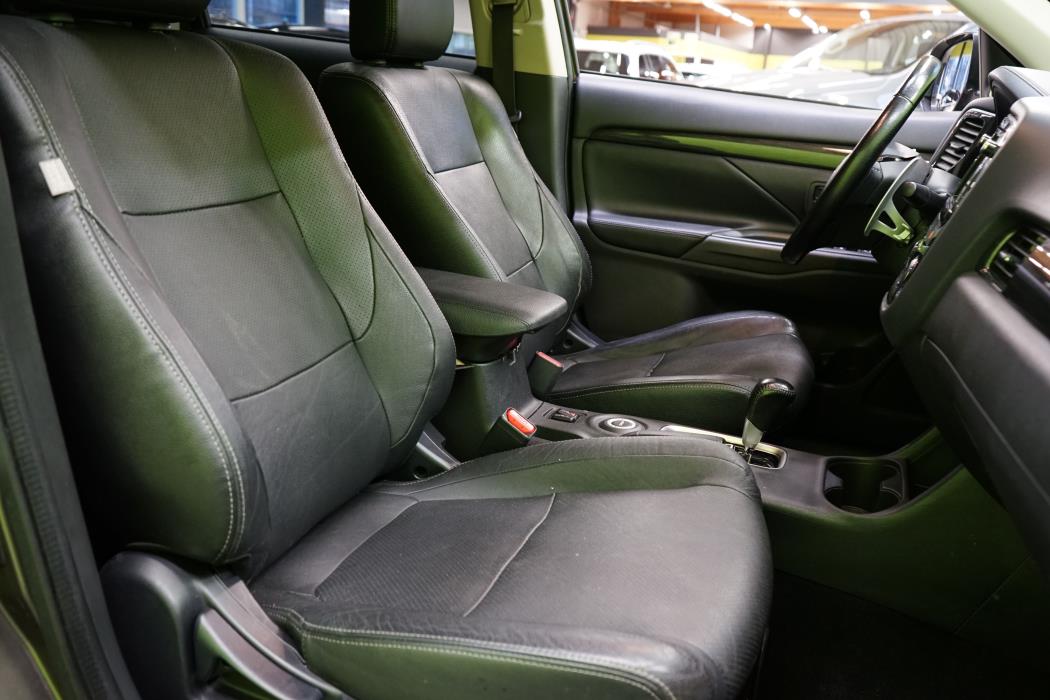 Mitsubishi Outlander 2016