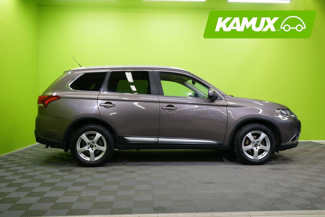Mitsubishi Outlander 2016