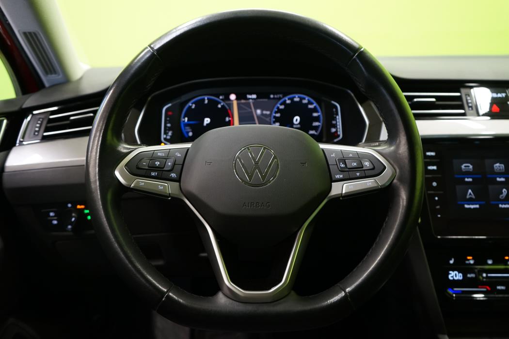 Volkswagen Passat 2023