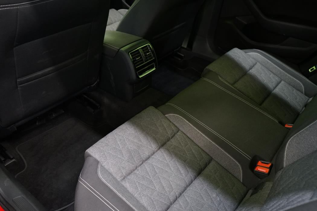 Volkswagen Passat 2023