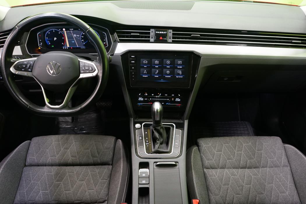 Volkswagen Passat 2023