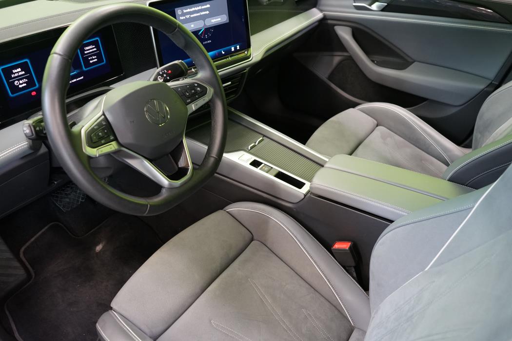 Volkswagen Passat 2024