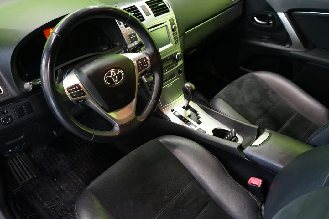 Toyota Avensis 2014