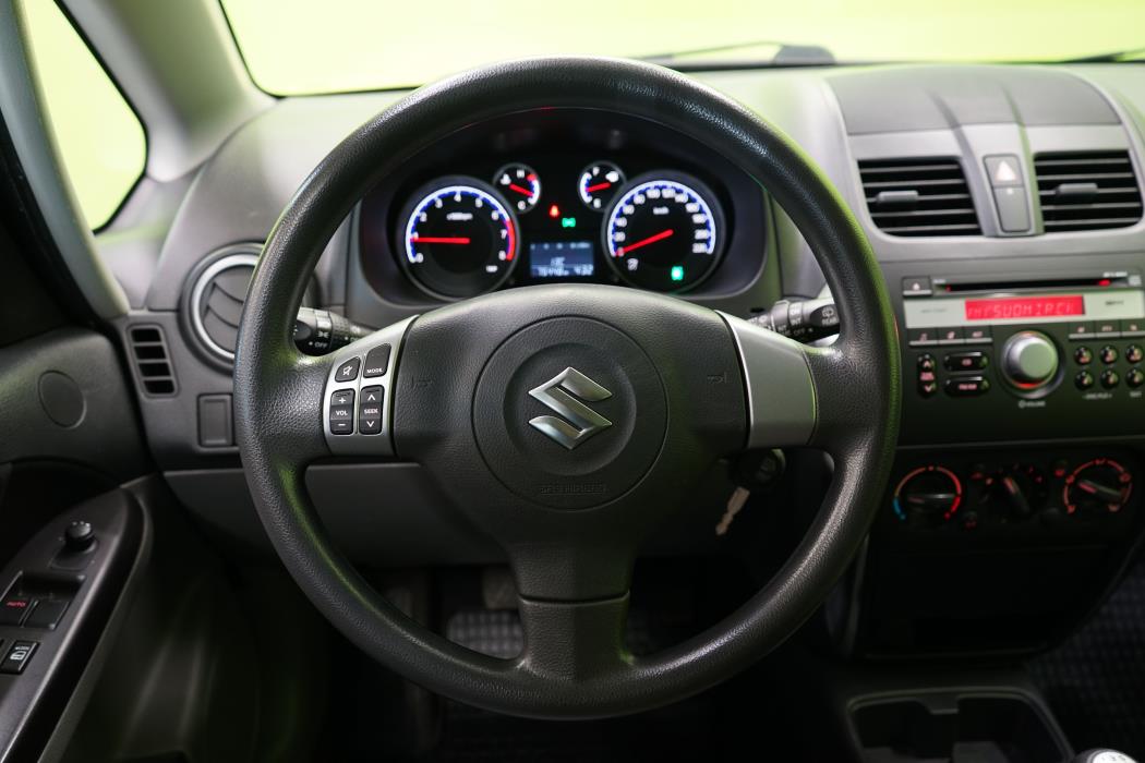 Suzuki SX4 2011
