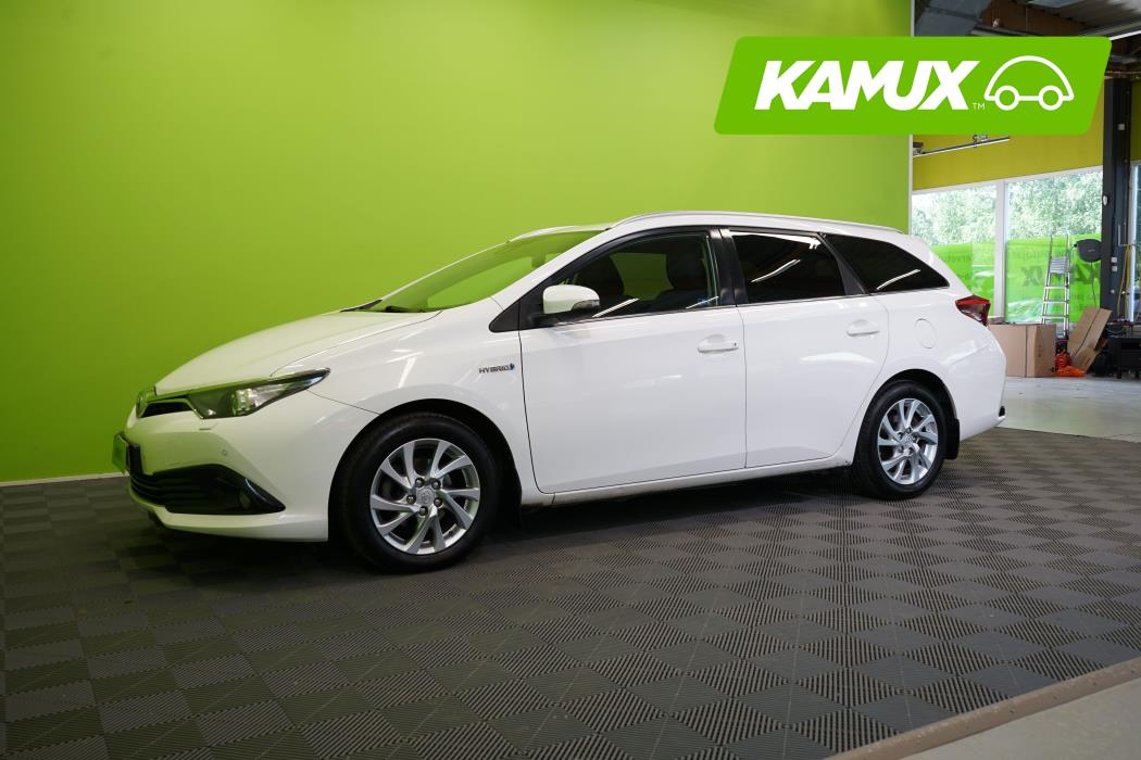 Toyota Auris 2015