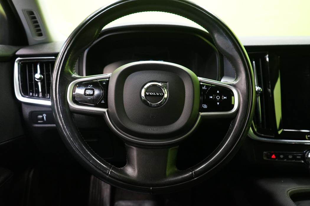 Volvo V90 2020