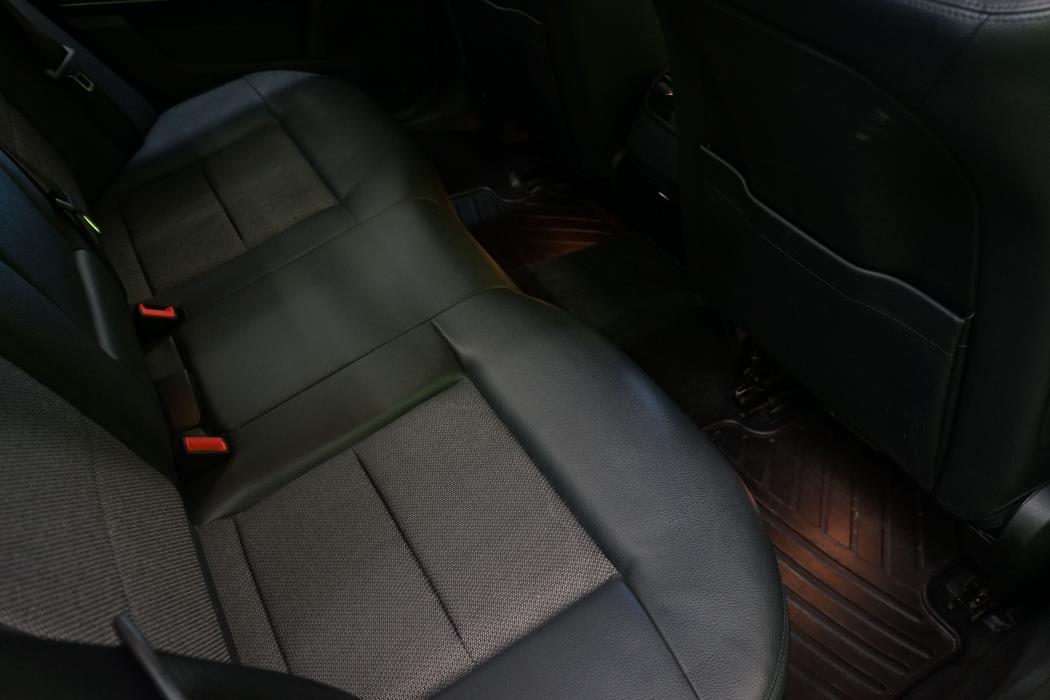 Mercedes-Benz E 2011