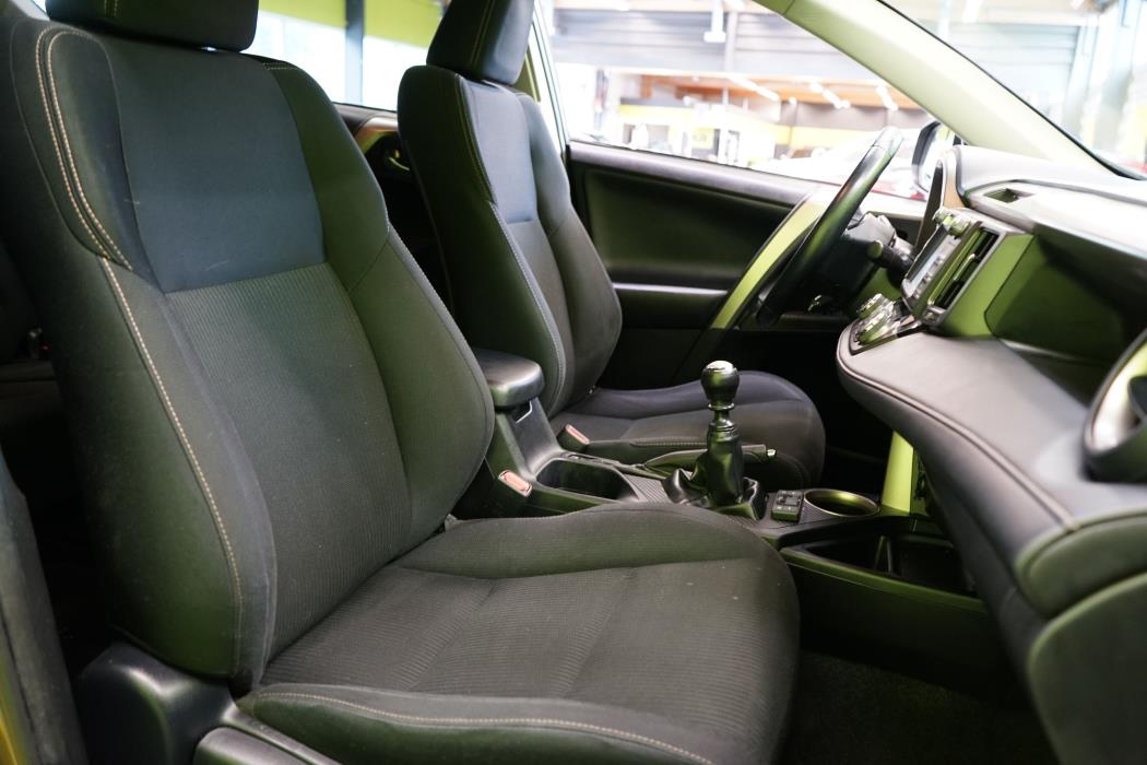 Toyota RAV4 2015