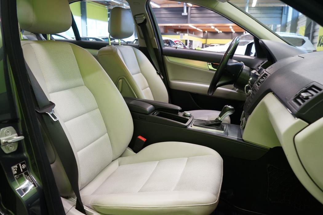Mercedes-Benz C 2010