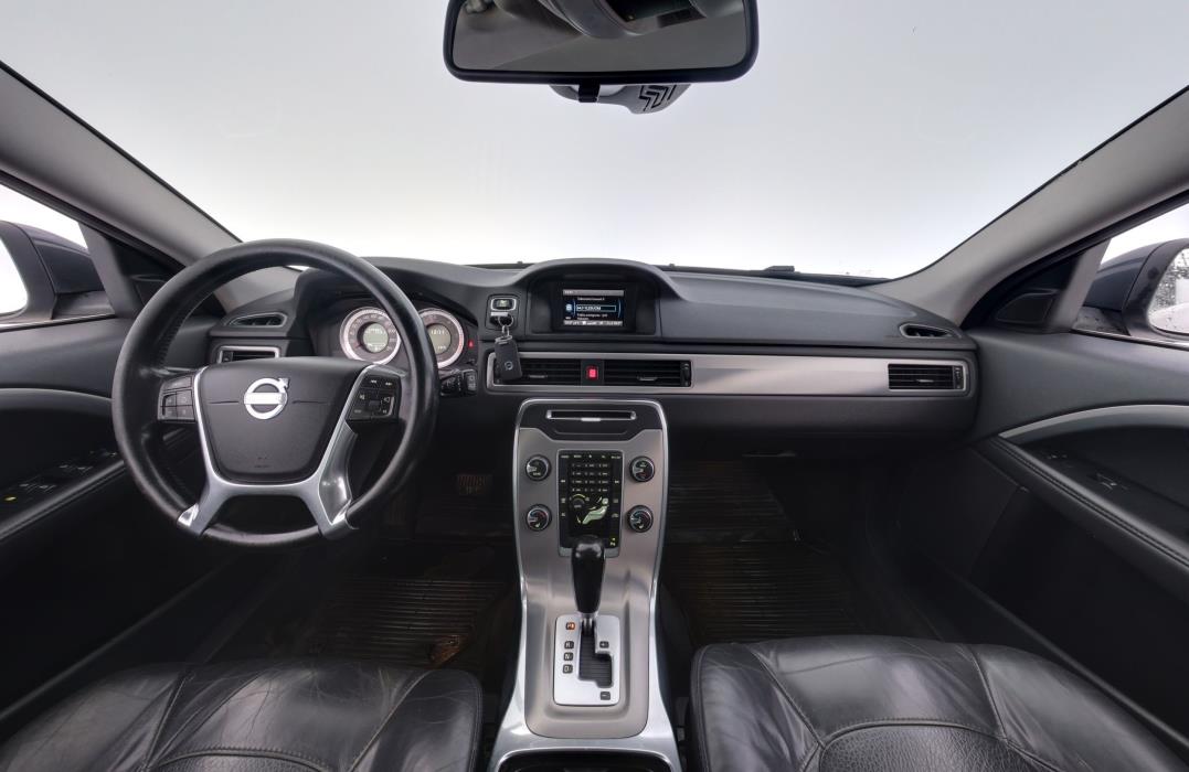 Volvo V70 2012